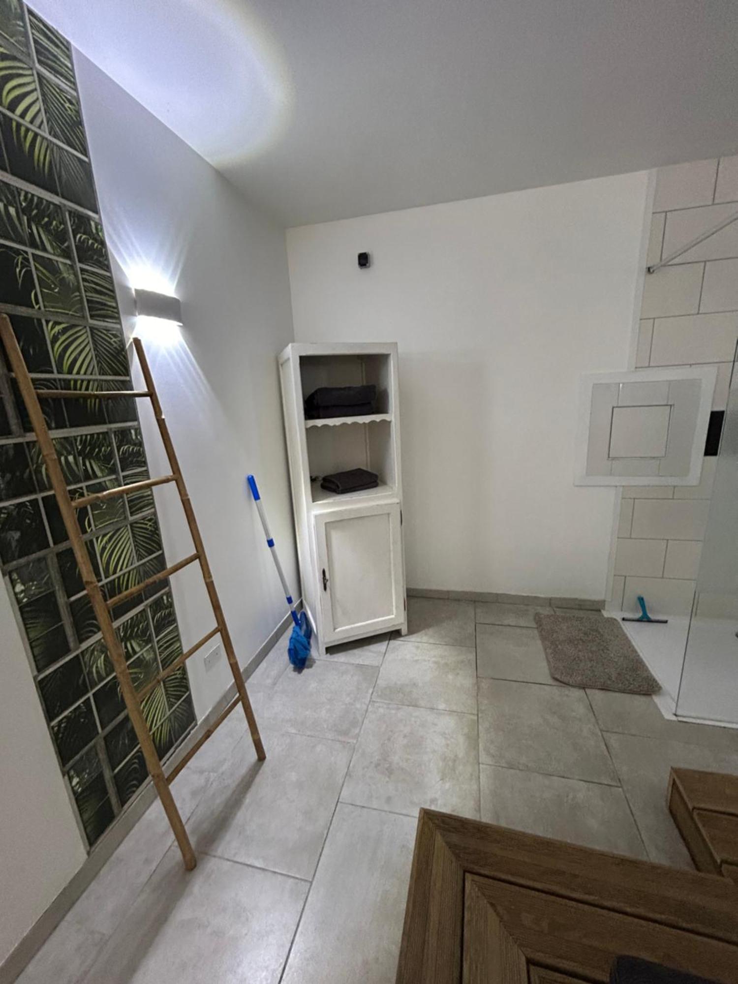 Loft And Spa Les Preaux Екстериор снимка